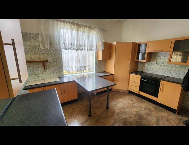 2 BEDROOM HOUSE FOR SALE IN BRAKPAN CENTRAL
